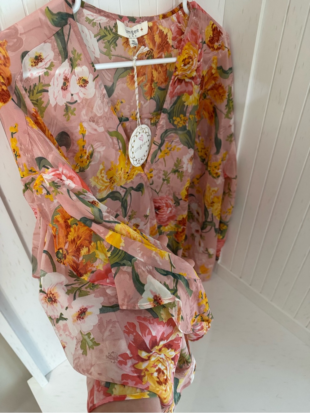 NWT, Umgee, Pink Floral Blouse, Ruffle Split Sleeves, Flowy, Romantic, Size XL - Picture 7 of 10